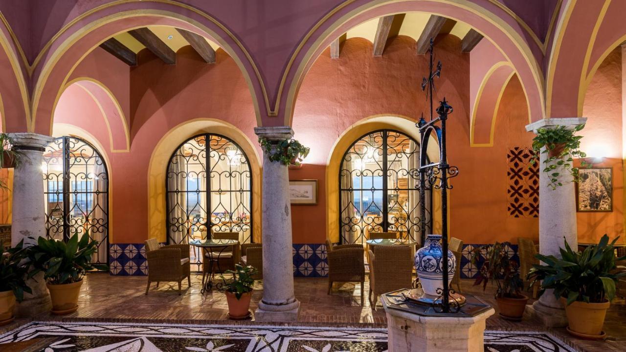 Parador De Аркос де ла Фронтера Екстериор снимка